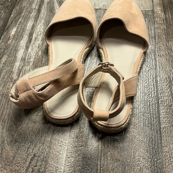 New Banana Republic Banana Republic Beige Espadrille Flats Size 8.5 - Picture 11 of 11
